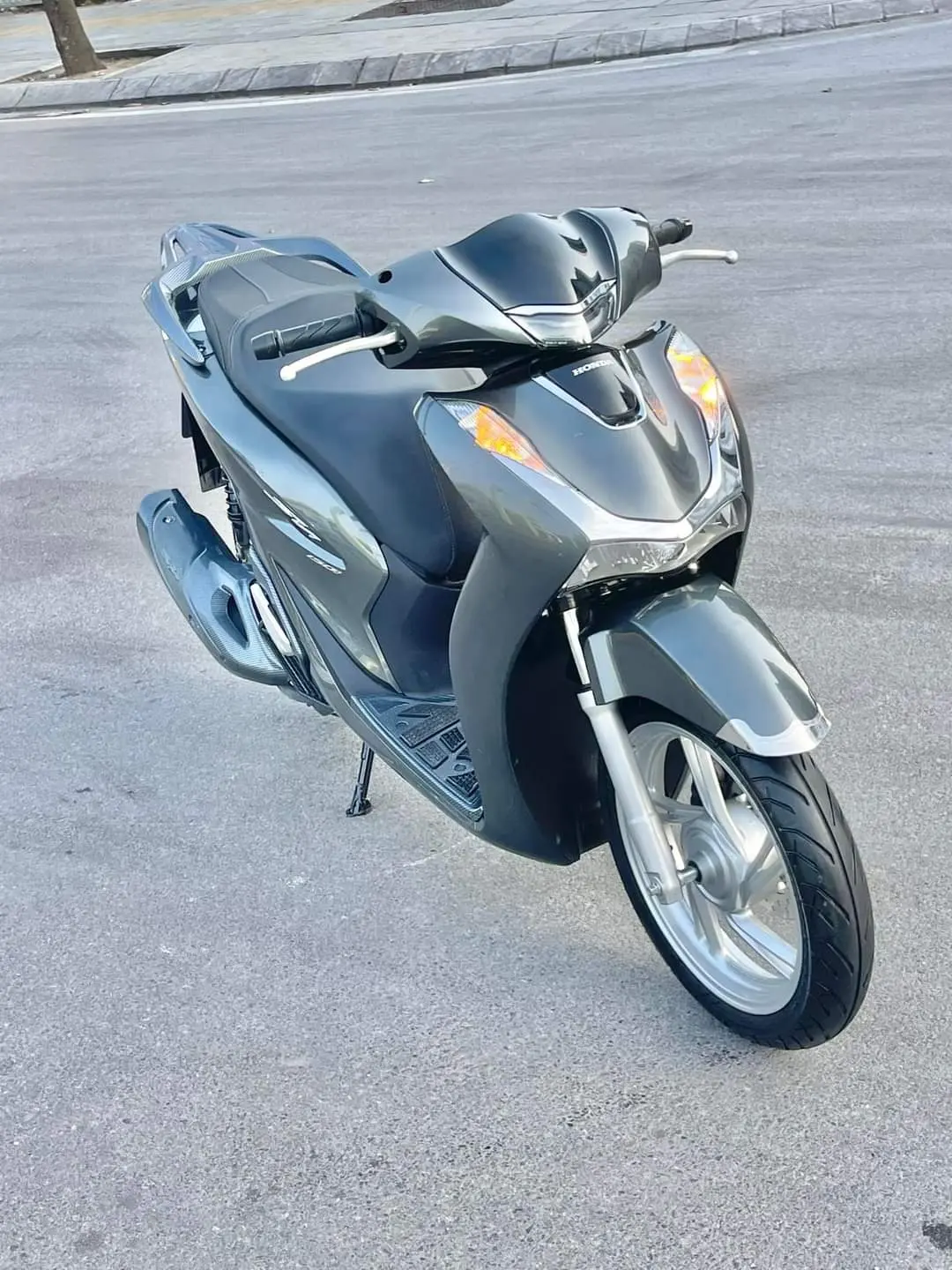 Định giá một chiếc SH 150i 2021 cần sự kiểm tra kỹ lưỡng và toàn diện