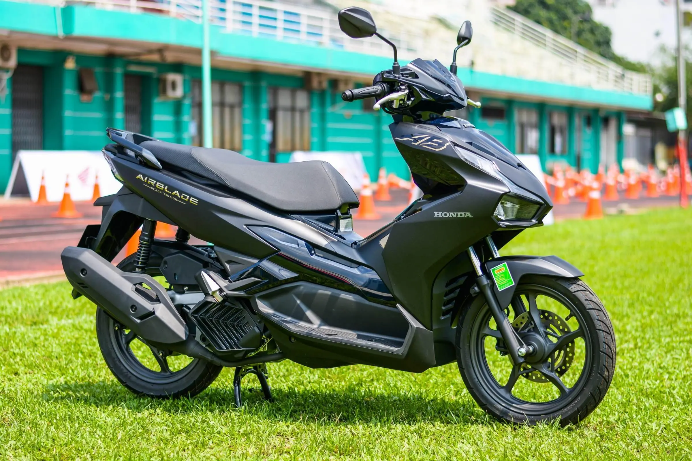 Xe Ga Honda - Xu hướng mới: kết nối, an toàn và “xanh” hơn Xe Ga Honda - Xu hướng mới: kết nối, an toàn và “xanh” hơn