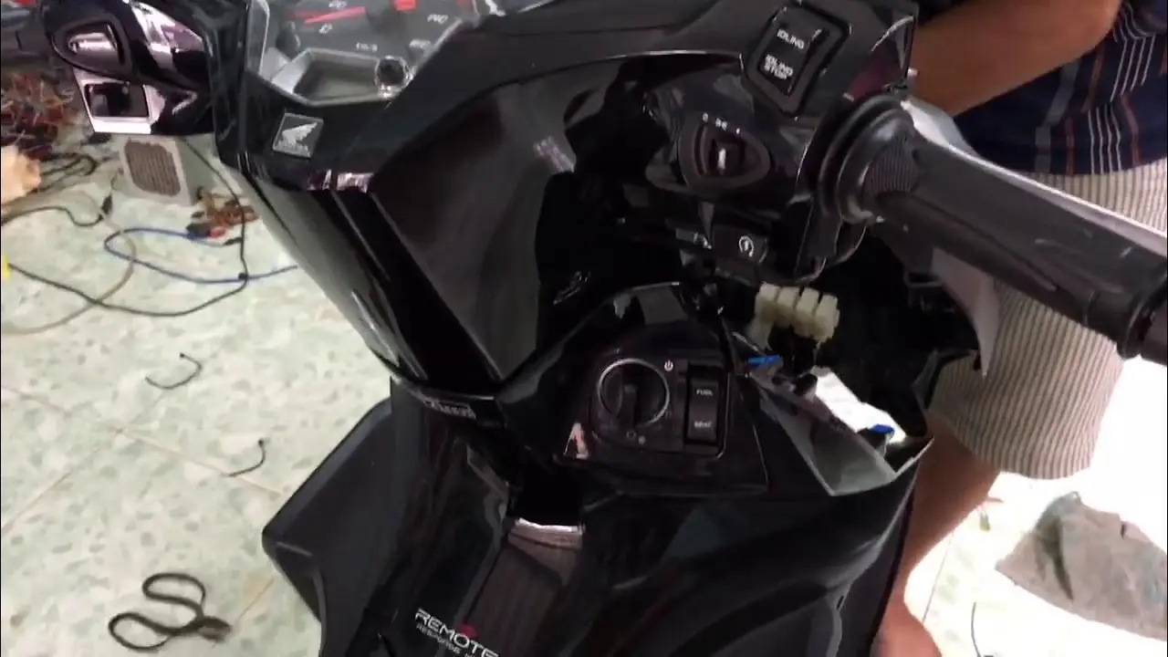 Xe Honda AB 2017 phiên bản kỷ niệm 10 năm với Smartkey