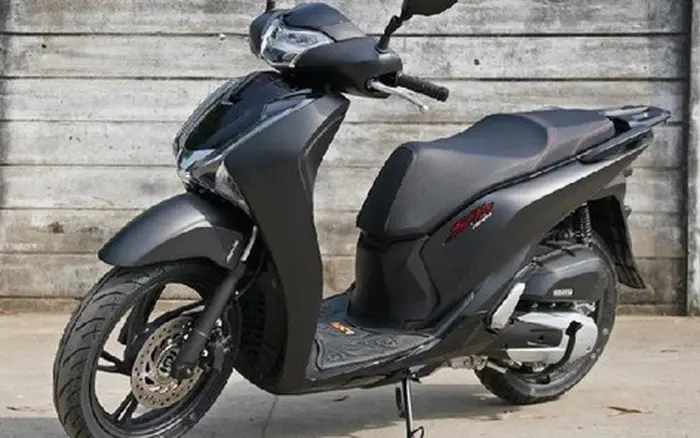 Xe Honda SH 125 phiên bản màu đen mờ đầy cá tính và mạnh mẽ