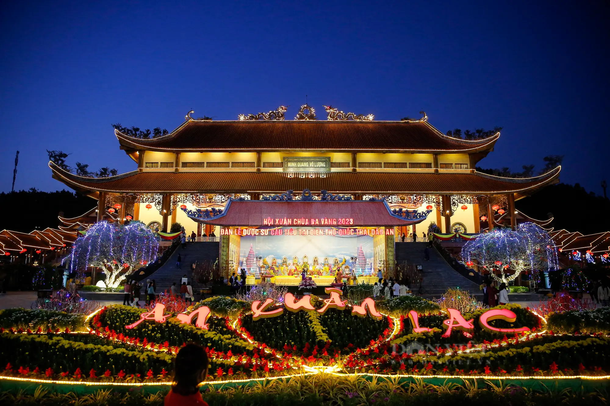 Kiến trúc mái chùa độc đáo tại chùa Ba Vàng