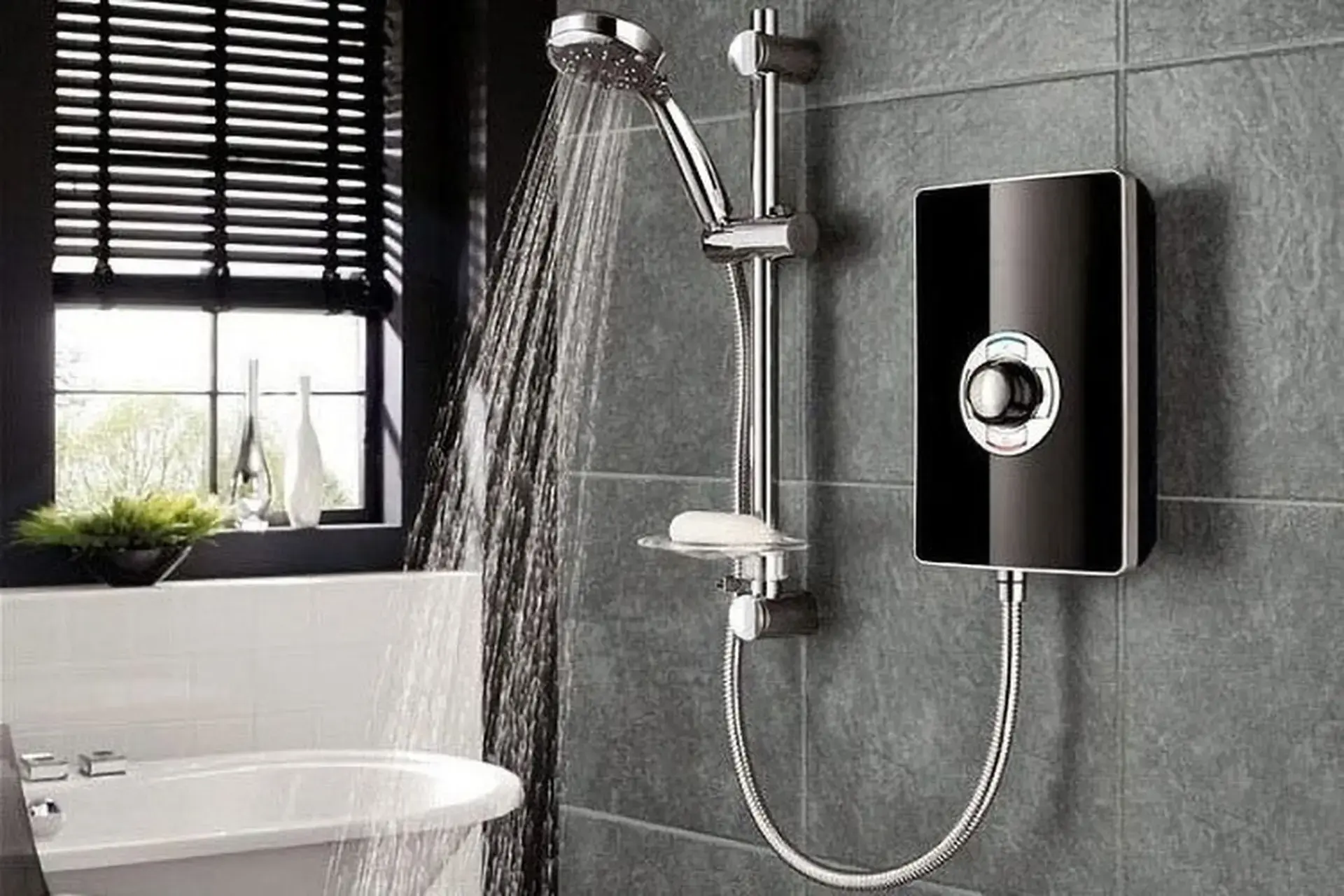 Một chiếc máy nước nóng trực tiếp được lắp đặt trong phòng tắm hiện đại