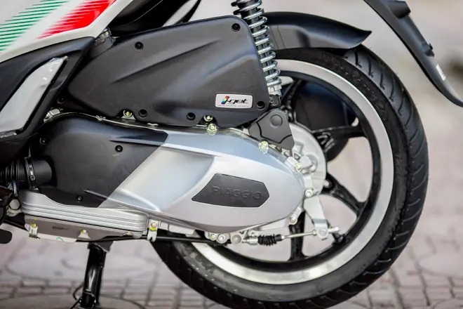 Xe Piaggio Liberty S 2018 màu xám thể thao