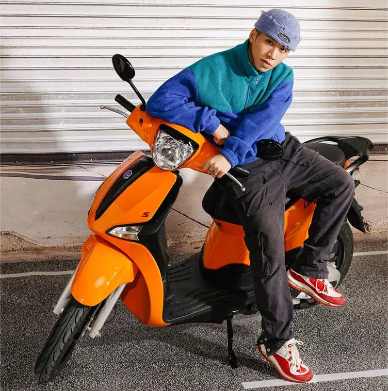Xe Piaggio Liberty S 2022 màu cam thể thao