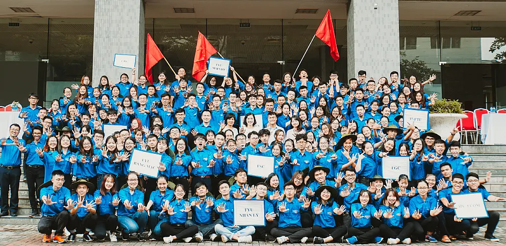 Sinh viên Đại học Ngoại thương trong ngày tốt nghiệp