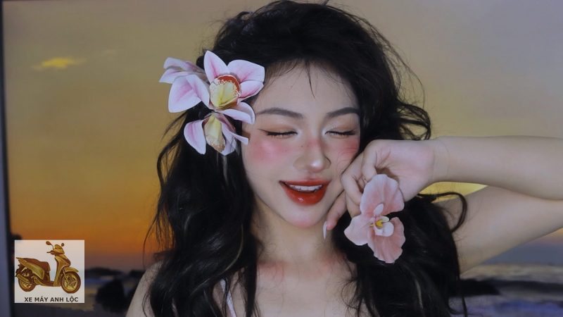 Trần Hà Linh - Giao tiếp, hợp tác và trao quyền Trần Hà Linh - Giao tiếp, hợp tác và trao quyền