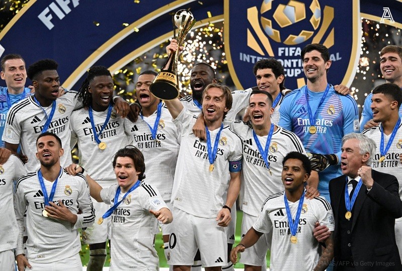 Câu Lạc Bộ Bóng Đá Real Madrid đã xây dựng một thương hiệu thể thao có giá trị nhất thế giới