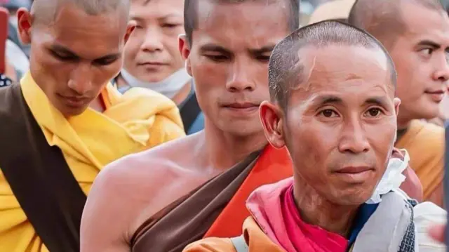 Thích Minh Tuệ - Hình ảnh vị tu sĩ giữa đời thường Thích Minh Tuệ - Hình ảnh vị tu sĩ giữa đời thường