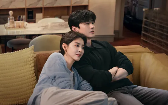 Bạch Kính Đình - You Are My Hero: hình tượng nam chính lý tưởng Bạch Kính Đình - You Are My Hero: hình tượng nam chính lý tưởng