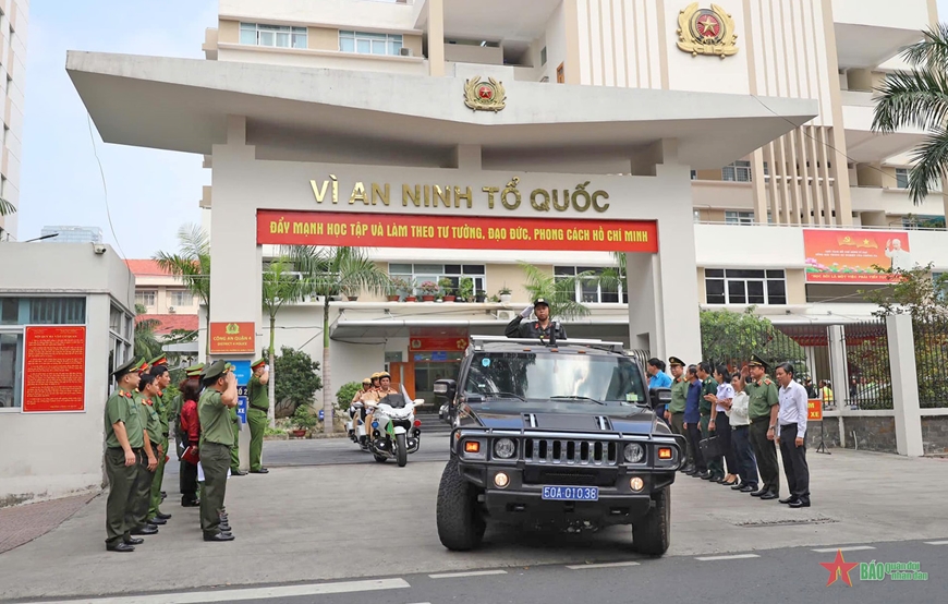 Công An Thành Phố Hồ Chí Minh - Xây dựng lực lượng chính quy, tinh nhuệ, từng bước hiện đại Công An Thành Phố Hồ Chí Minh - Xây dựng lực lượng chính quy, tinh nhuệ, từng bước hiện đại