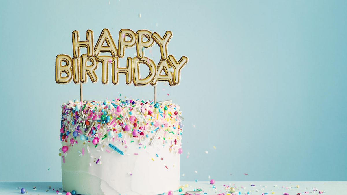 Chúc Mừng Sinh Nhật - Sinh nhật là dịp để bắt đầu một “phiên bản tốt hơn” Chúc Mừng Sinh Nhật - Sinh nhật là dịp để bắt đầu một “phiên bản tốt hơn”