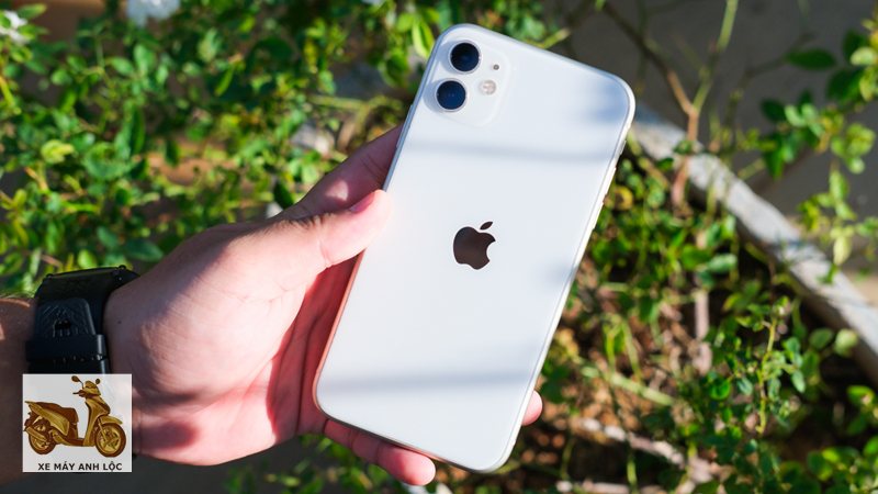Iphone 11 - So với iPhone 12 Iphone 11 - So với iPhone 12