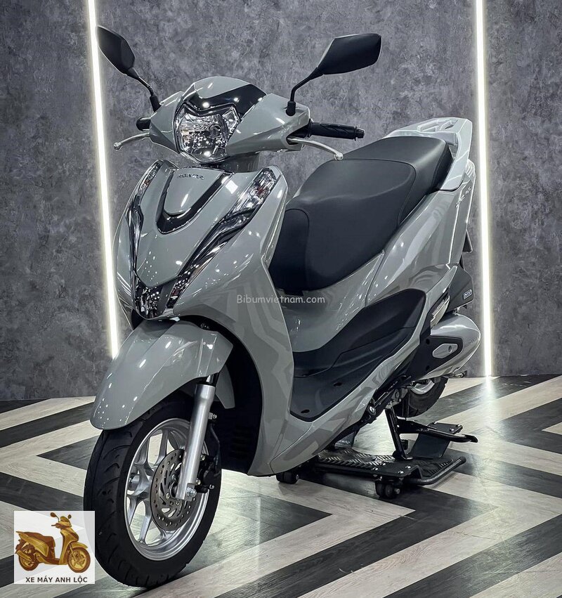 Honda Lead 2023 - Đổi lại cho một khoang chứa lớn là kích thước và trọng tâm Honda Lead 2023 - Đổi lại cho một khoang chứa lớn là kích thước và trọng tâm